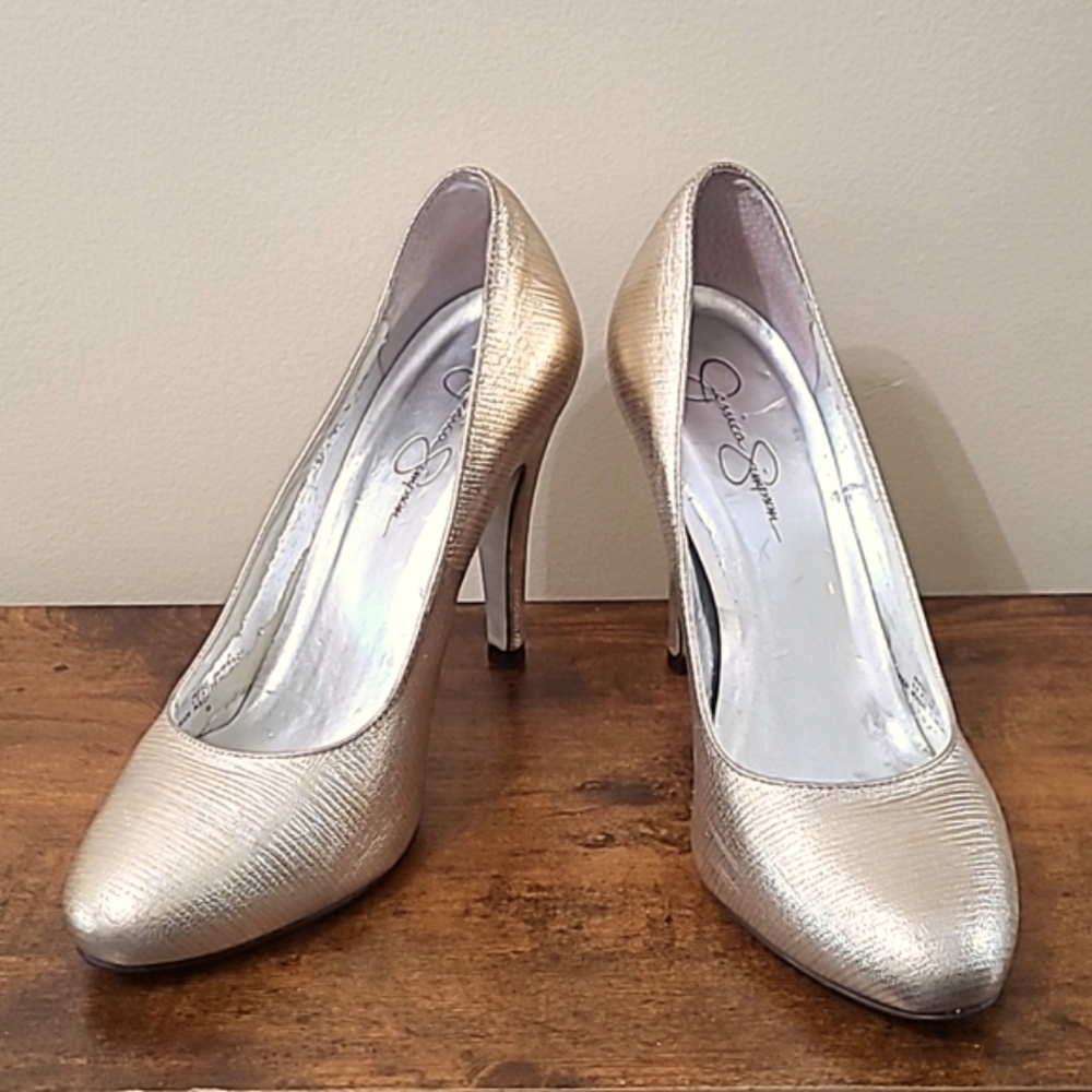Jessica Simpson gold & silver heels size 8.5